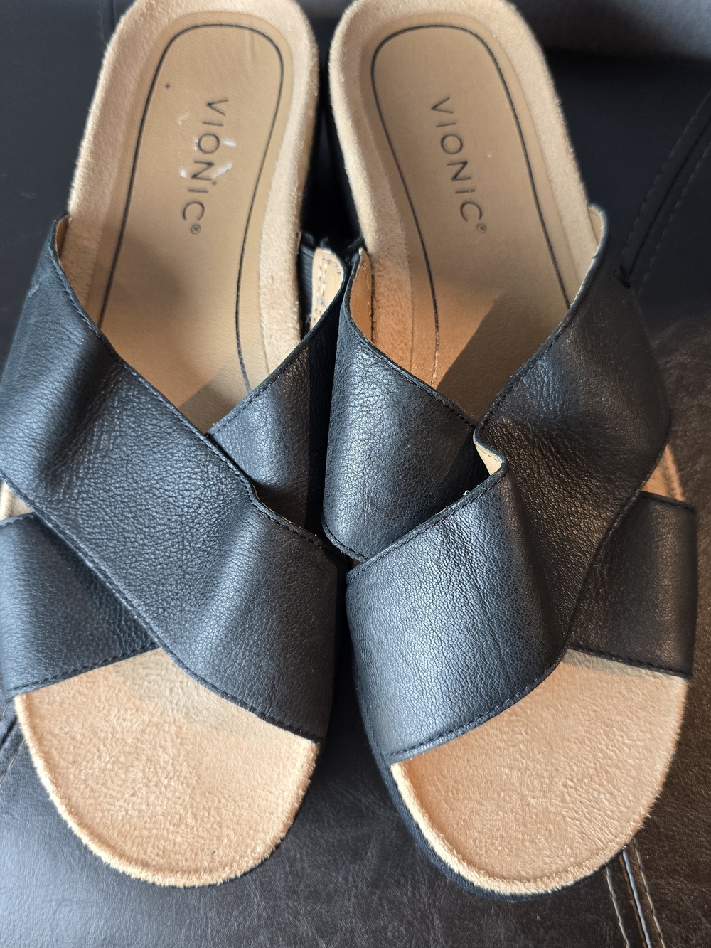 Vionic Black Leather Crisscross Slide Sandals Size 10